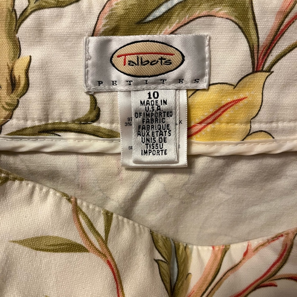 TALBOTS PETITE SWEET CREAM & PINK FLOWER DESIGN LIGHTWEIGHT STRETCHY MINI SKIRT - Picture 5 of 6